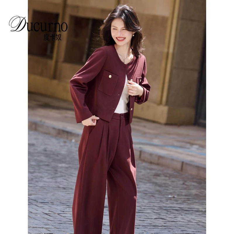 小香风时尚套装女秋季外套2025新款短款外套白色内搭阔腿裤三件套