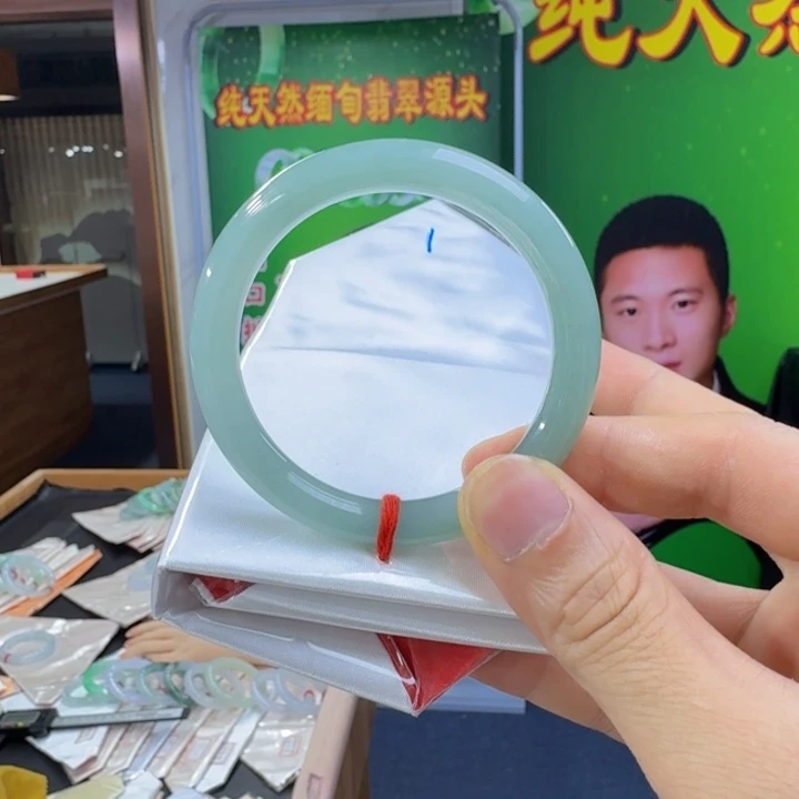 L****翡翠手镯未镶嵌纯天然缅甸翡翠A货