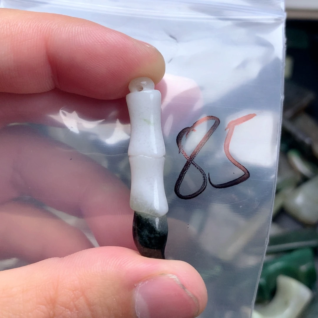 独山玉未镶嵌吊坠(不含链)