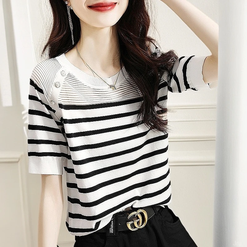 2025夏季韩系气质显瘦减龄设计感百搭冰丝上衣撞色条纹针织衫女