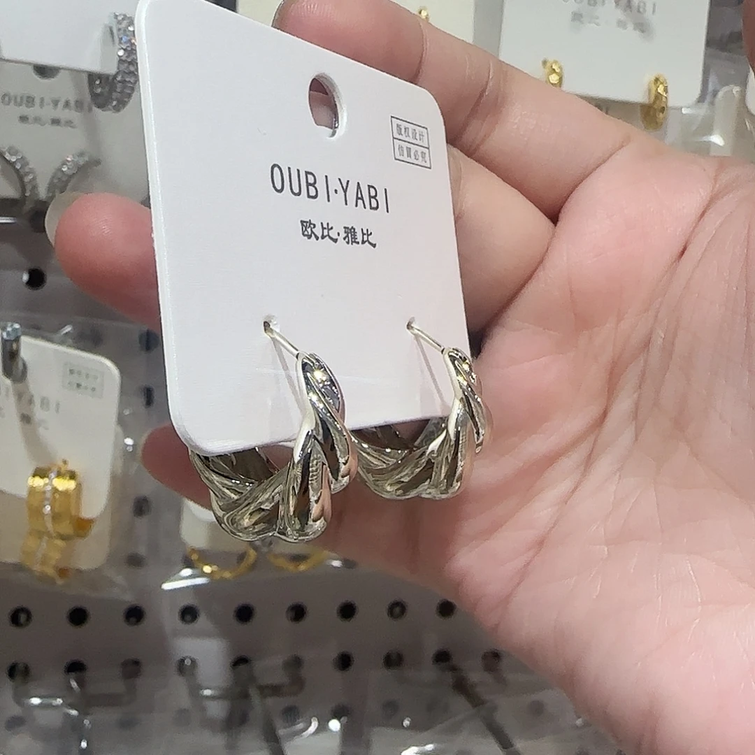 锆石纯铜合金枪色耳扣