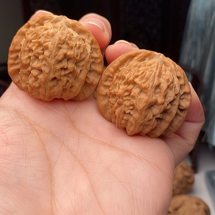 吊坠文玩核桃吊坠白狮子38尺