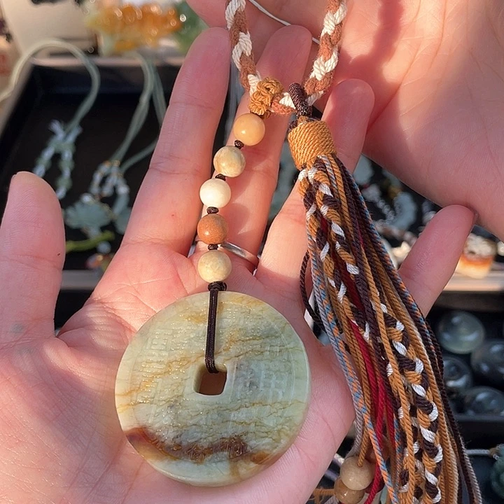蛇纹石玉合金颈饰