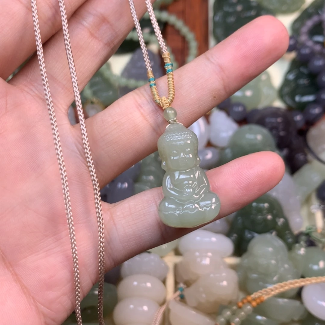 【闪购商品】颈饰未镶嵌和田玉