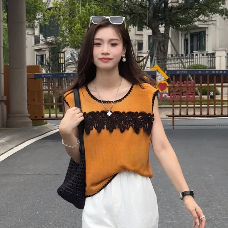时尚蕾丝拼接圆领无袖背心女小香风减龄宽松薄款打底气质针织上衣