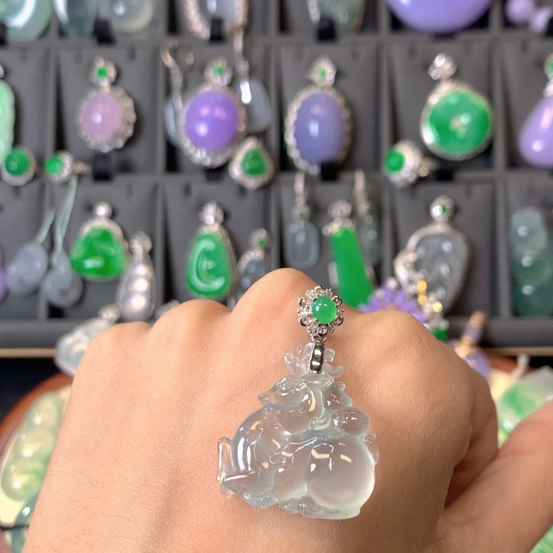 翡翠18K金镶嵌吊坠(不含链)