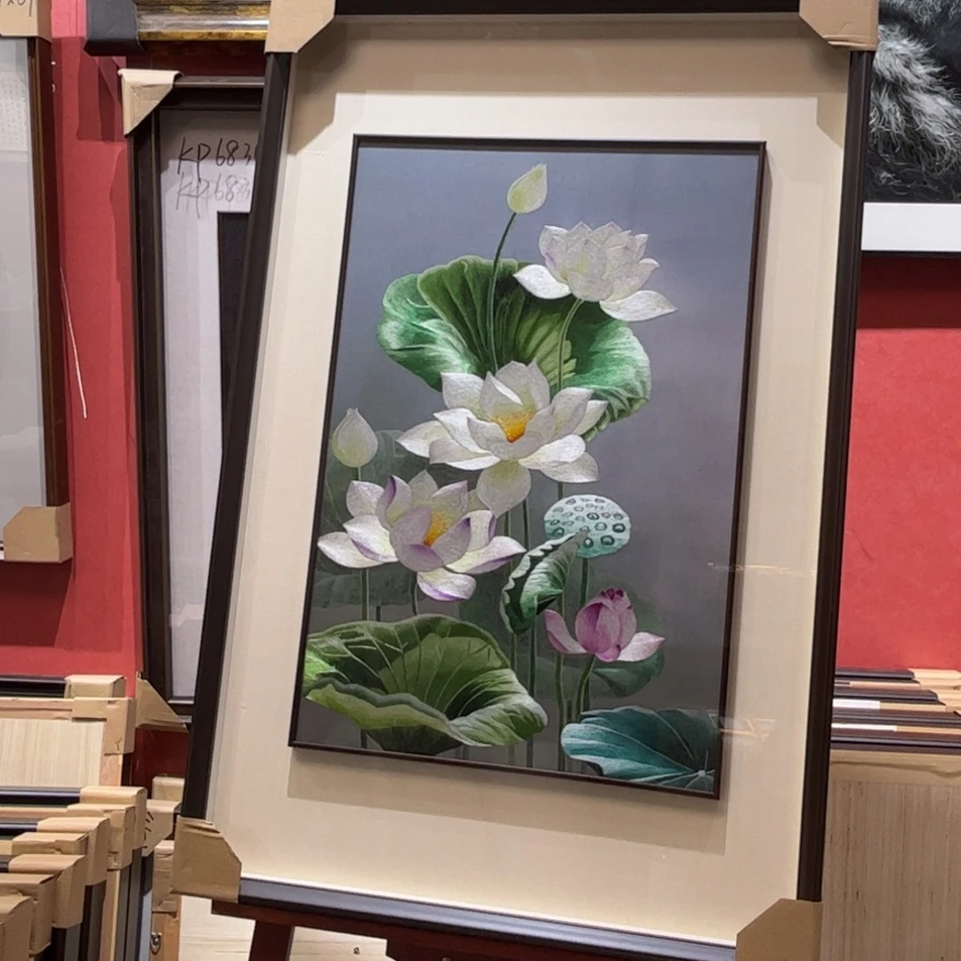 织绣纯手工制作的一款游戏机