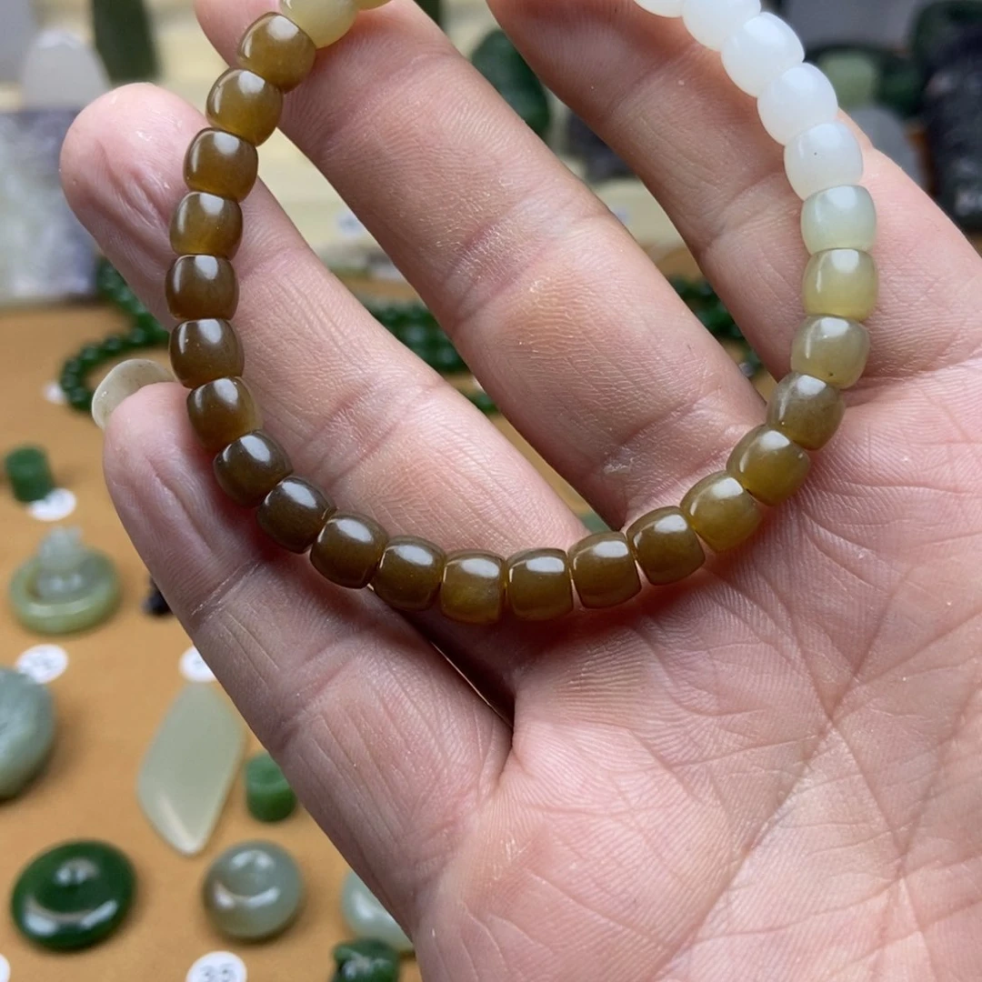 和田玉（糖玉）手链未镶嵌黑*