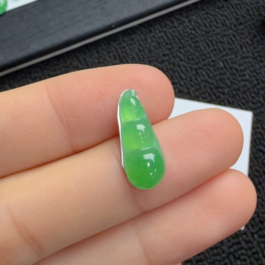 吊坠(不含链)未镶嵌翡翠福豆