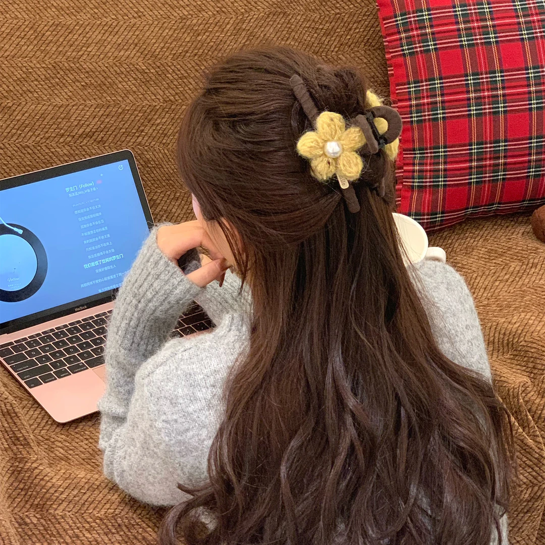 秋冬针织毛线珍珠花朵抓夹女后脑勺发夹竖夹大号鲨鱼夹头饰发饰