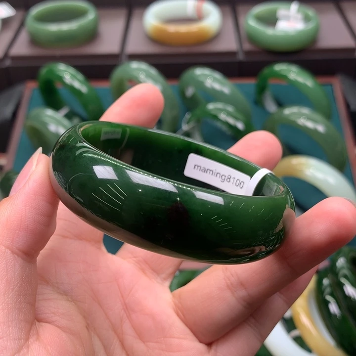 未镶嵌手镯和田玉（碧玉）输*