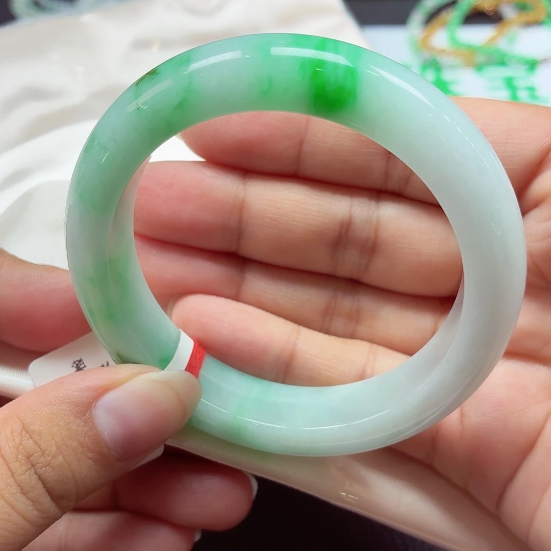 翡翠未镶嵌手镯天然缅甸A货翡翠