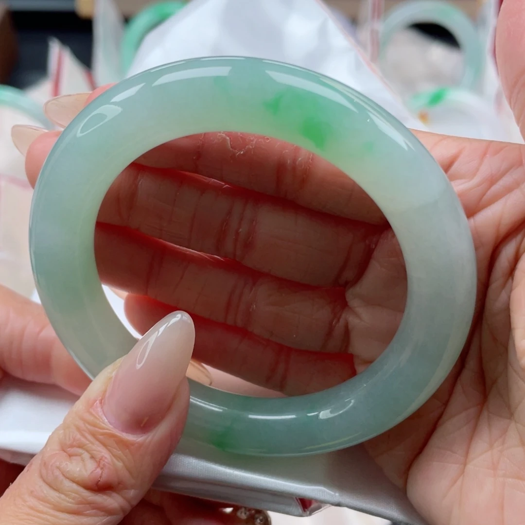 未镶嵌手镯翡翠57.4圈 高货微瑕 甜阳绿飘金丝绿 10号