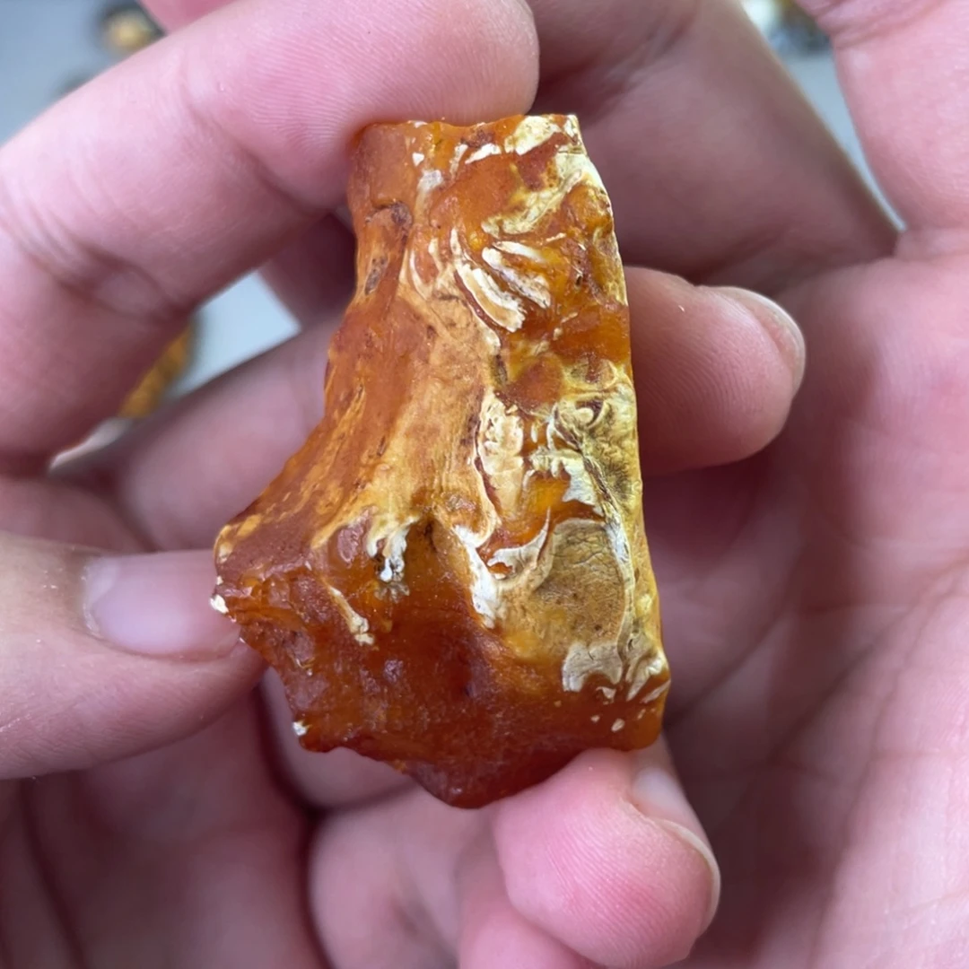 定制琥珀天然琥珀