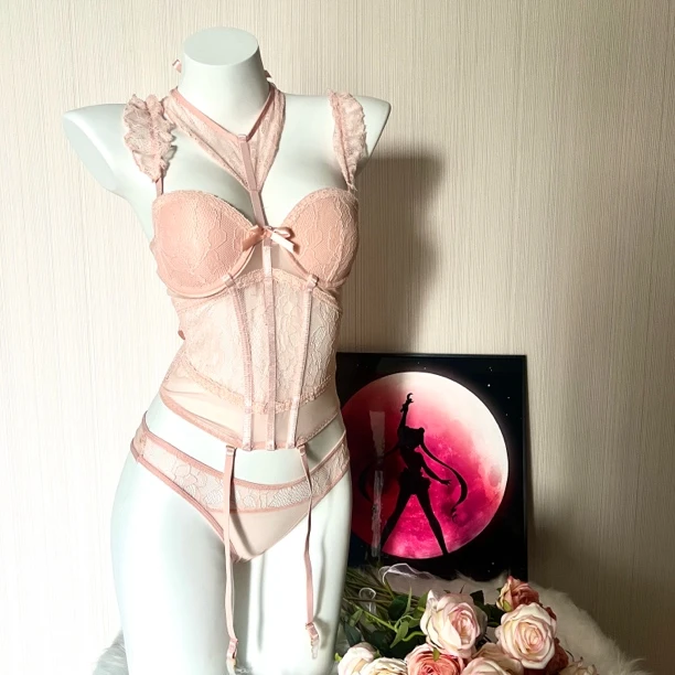 【文胸衣】性感蕾丝挂脖吊带背心设计抹胸连体内衣外穿百搭鱼骨