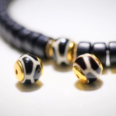 PYU系极致黑白金盾寿珠虎牙珠尺寸约8mm顶珠腰珠按规格发其一