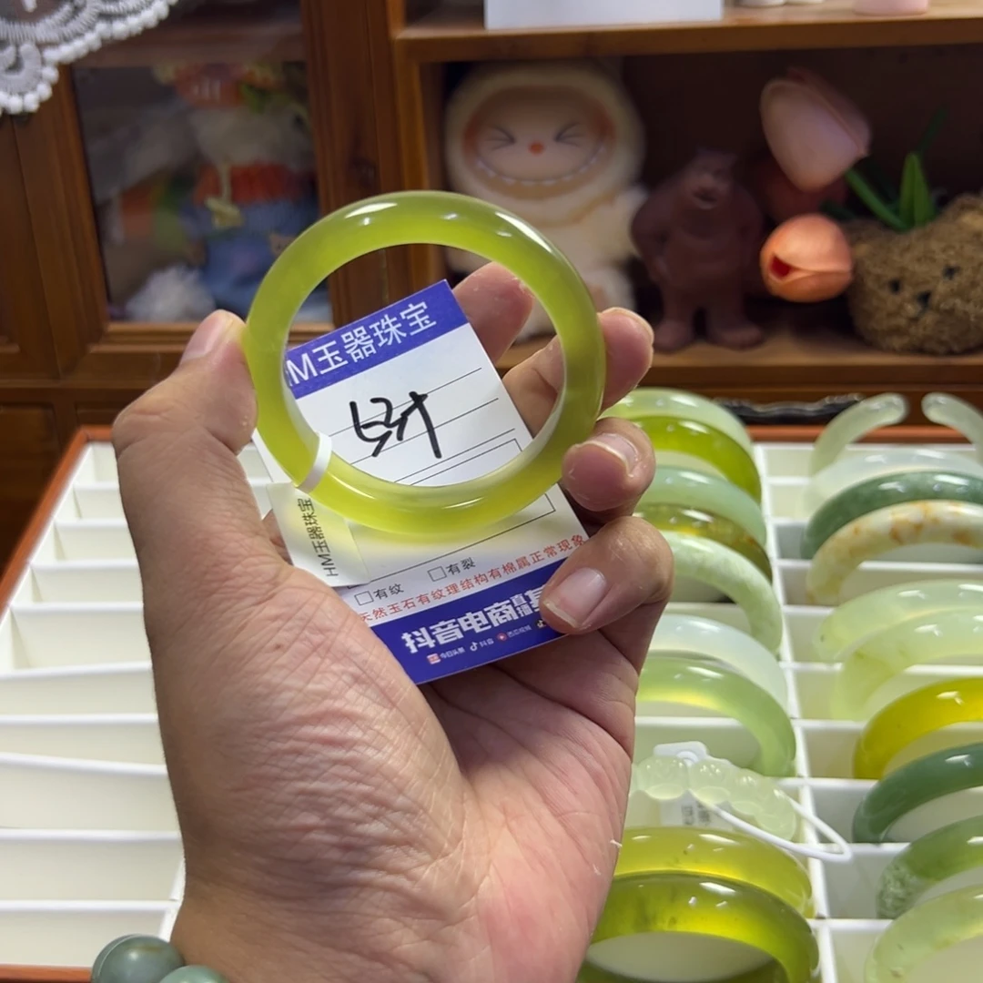 蛇纹石玉未镶嵌手镯469