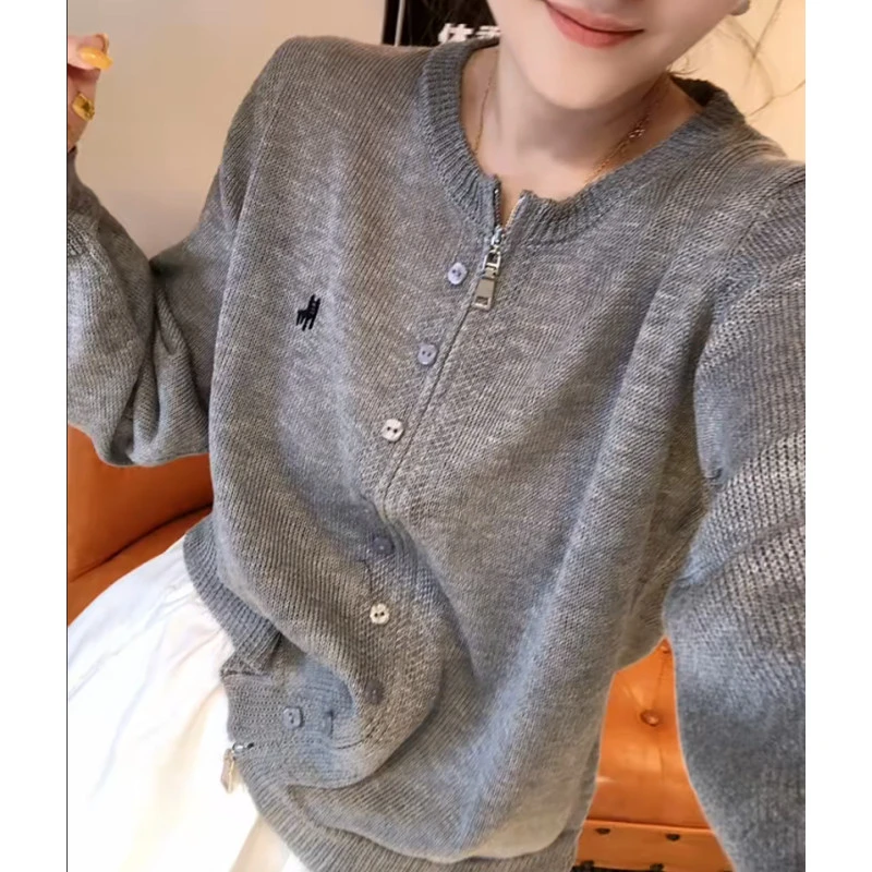 2025年早秋新款小个子针织开衫女梨型身材穿搭大码显瘦毛衣外套