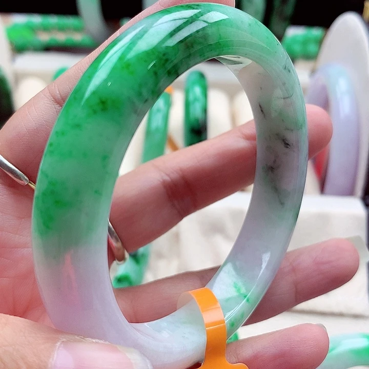 翡翠未镶嵌手镯翡翠