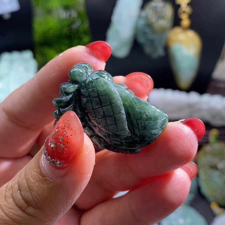 【闪购商品】颈饰未镶嵌翡翠名