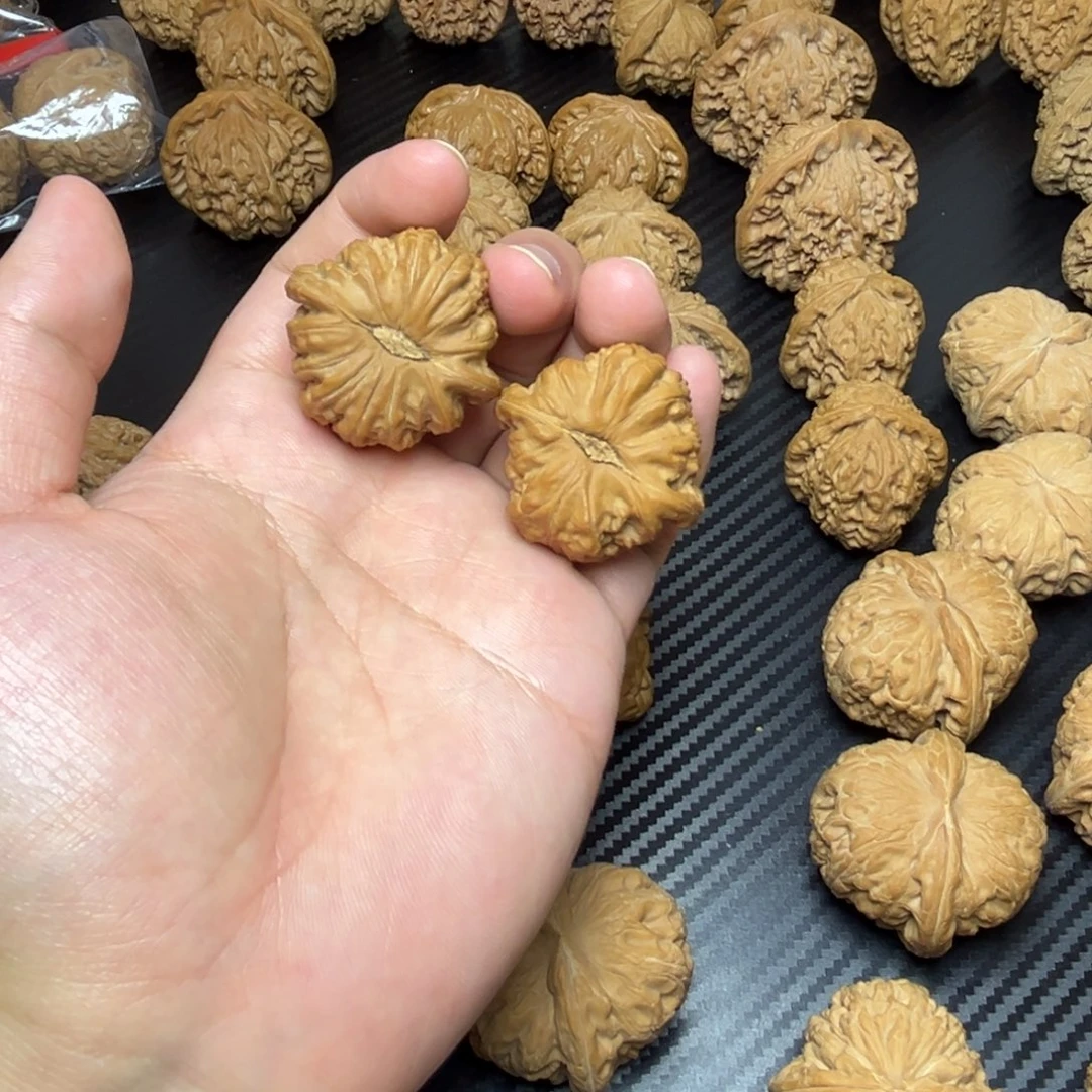 安****吊坠文玩核桃白狮子
