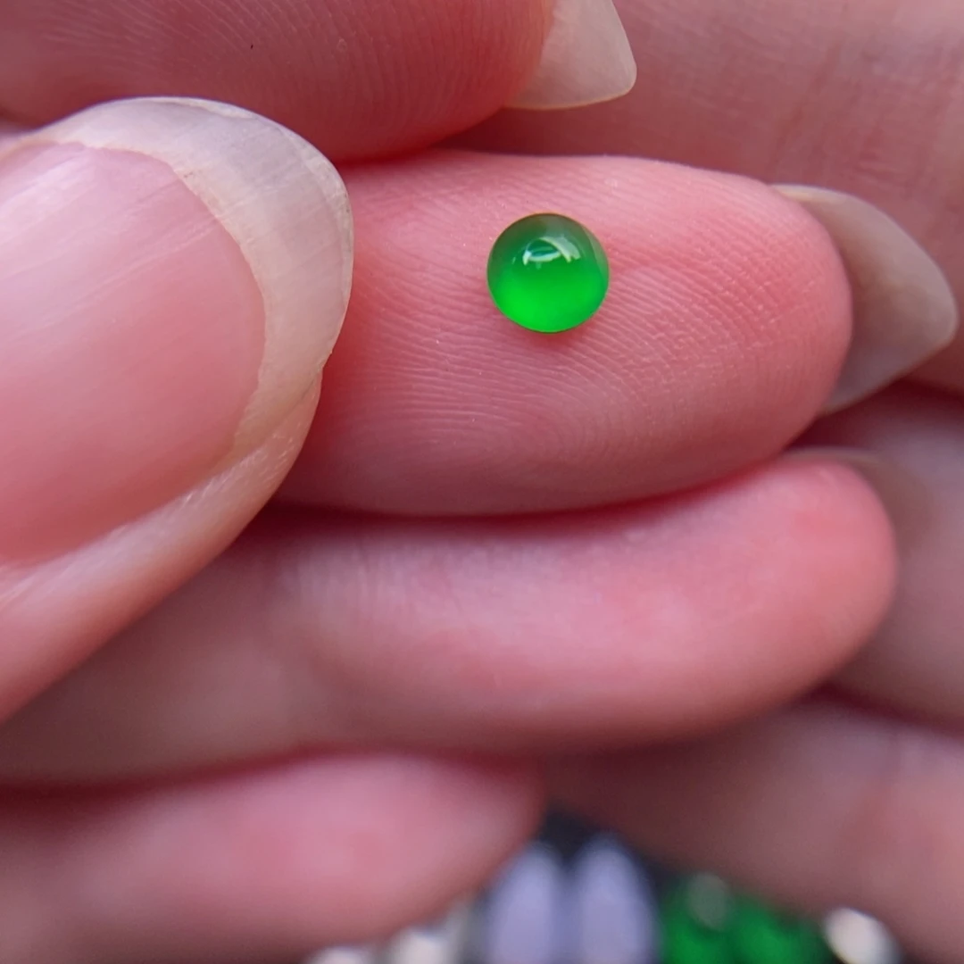 J***C定制翡翠未镶嵌翡翠