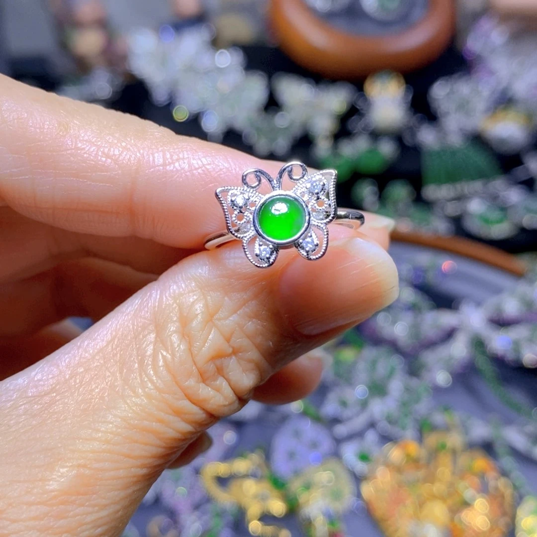 翡翠颈饰银S925镶嵌天然翡翠