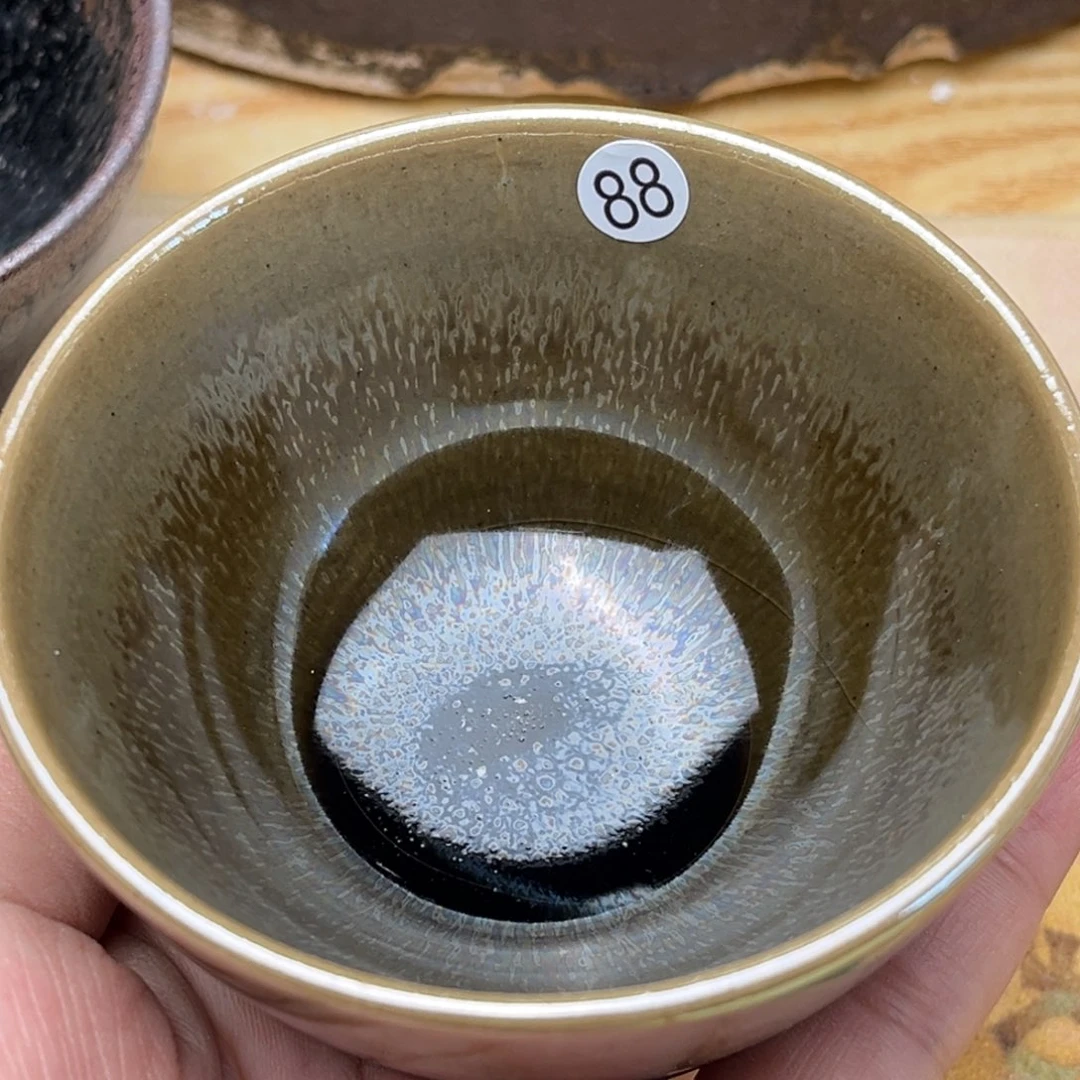 茶盏义兴龙窑坚持真柴烧