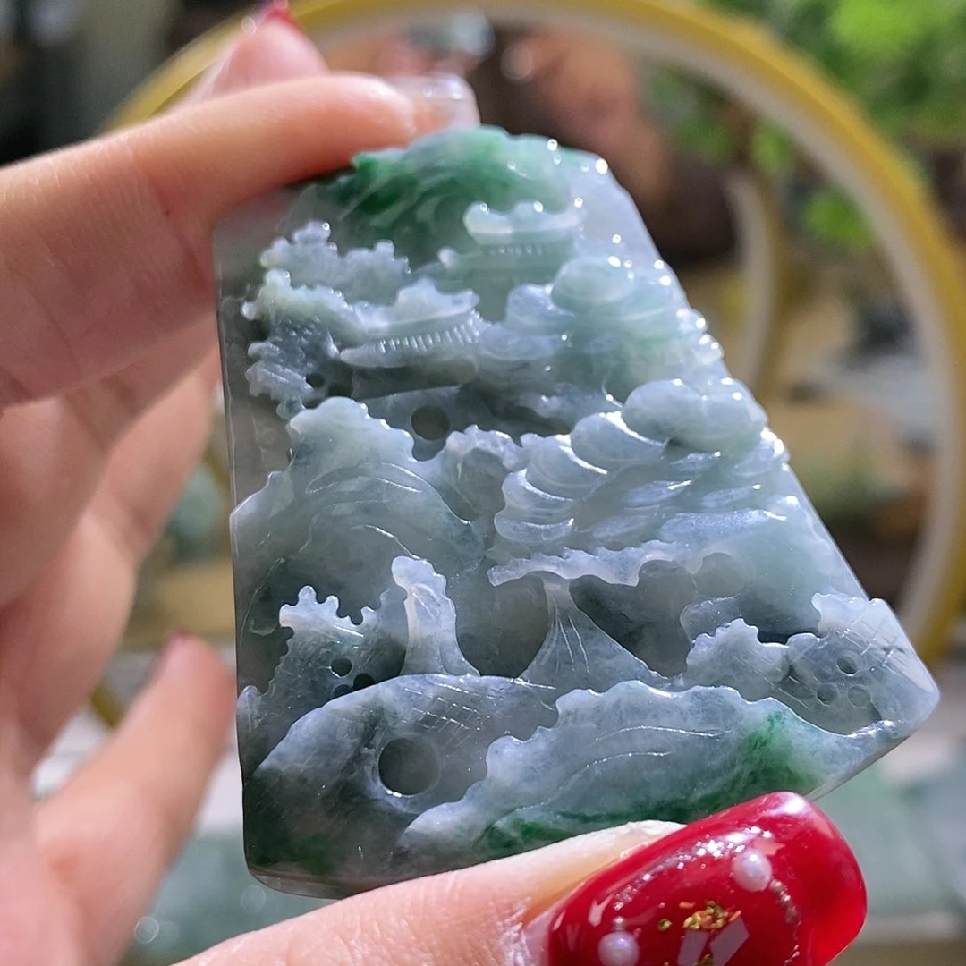 【闪购商品】翡翠颈饰未镶嵌山水