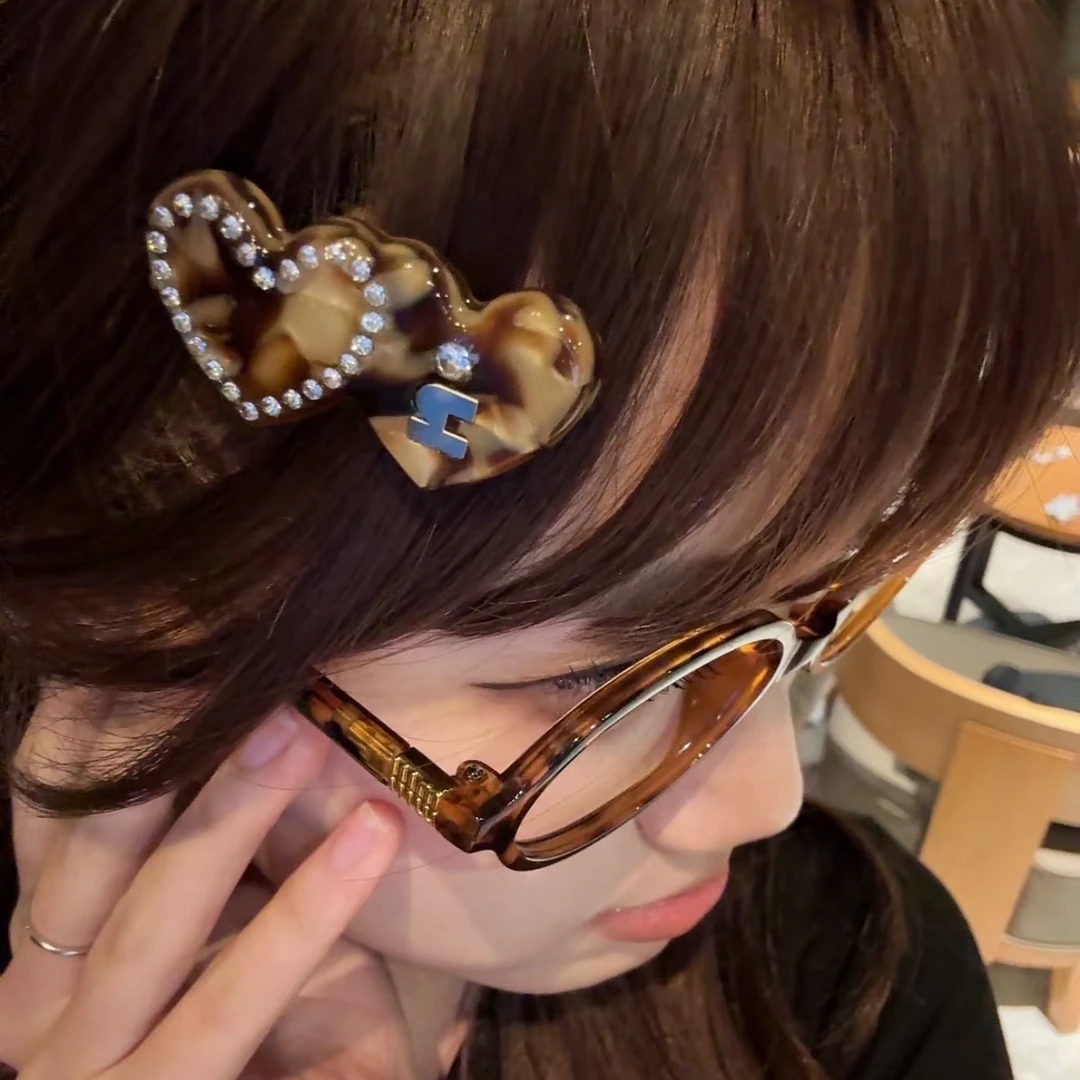 Tagi.怦怦爱心钻石多色拼接可爱头饰边夹亚克力侧边刘海夹发卡