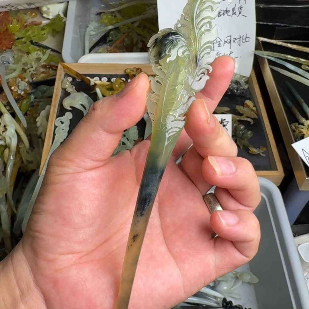 蛇纹石玉未镶嵌发饰