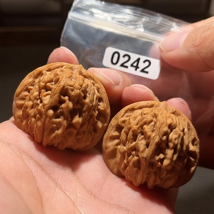 文玩核桃把件41四座楼