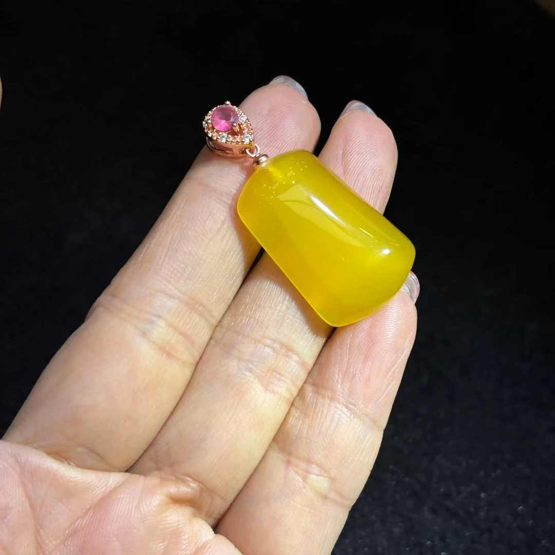 【旺尔珠宝】ST6134-田黄玛瑙无事牌-配绳子