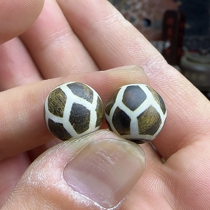 白玉菩提吊坠金**爷精品