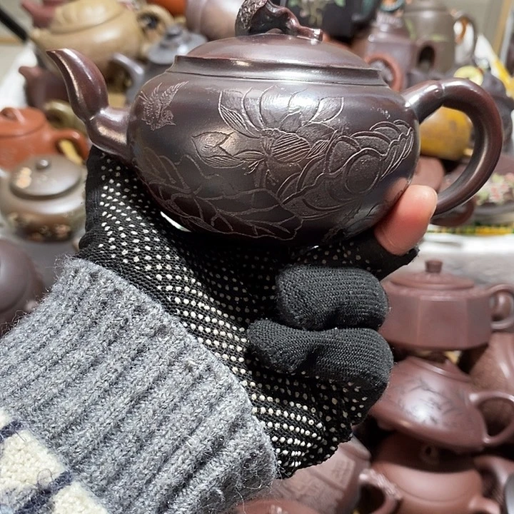 紫砂茶壶微瑕微笑