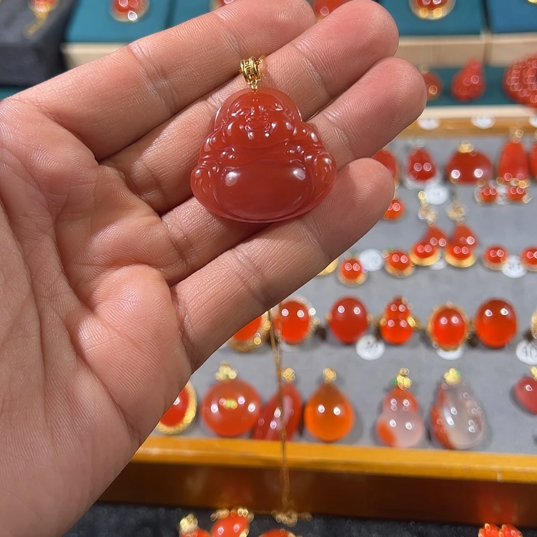 南红玛瑙18K金镶嵌颈饰