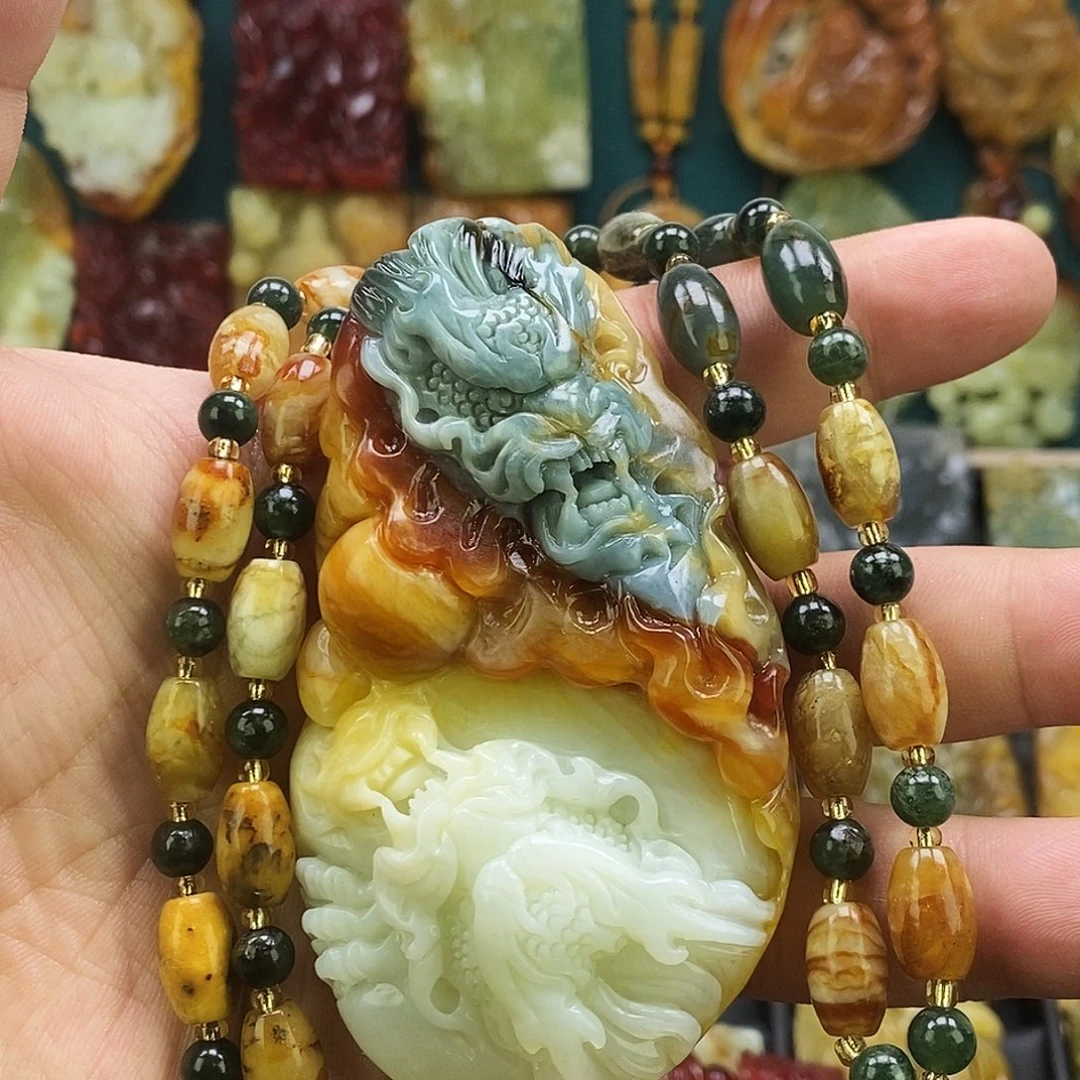 珍****蛇纹石玉未镶嵌颈饰多色龙