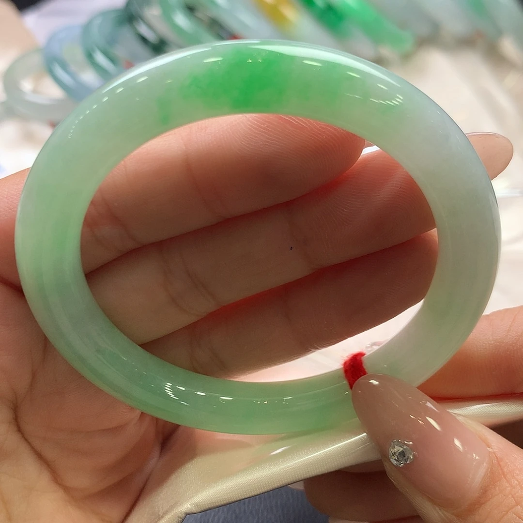 翡翠未镶嵌手镯55.4圆