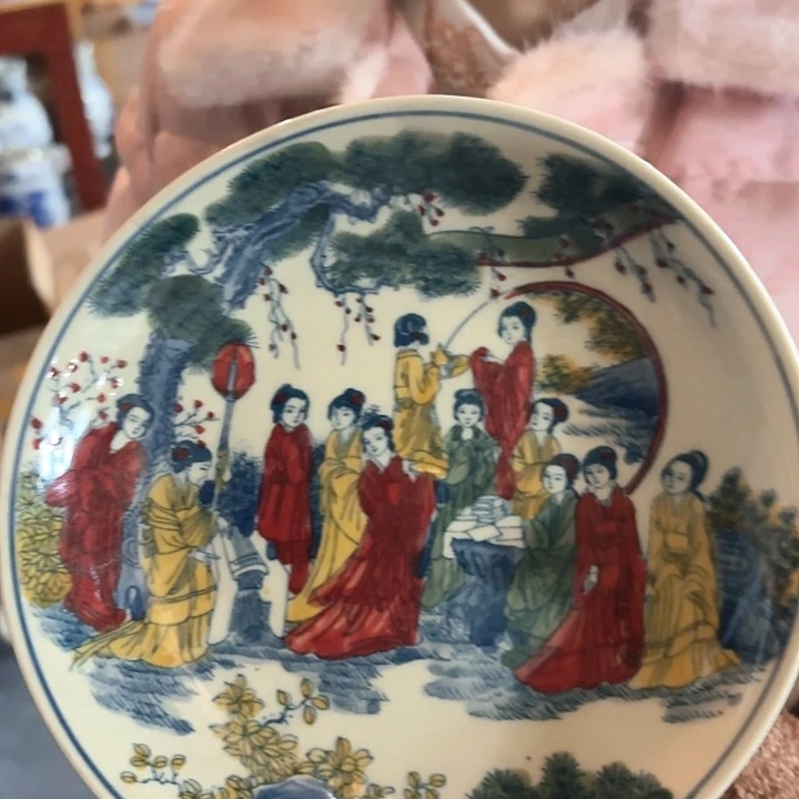 摆件陶景德镇高温陶瓷人物十二金钗碟子