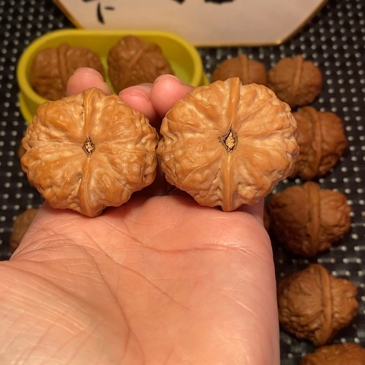 把件文玩核桃超大八腿南瓜底