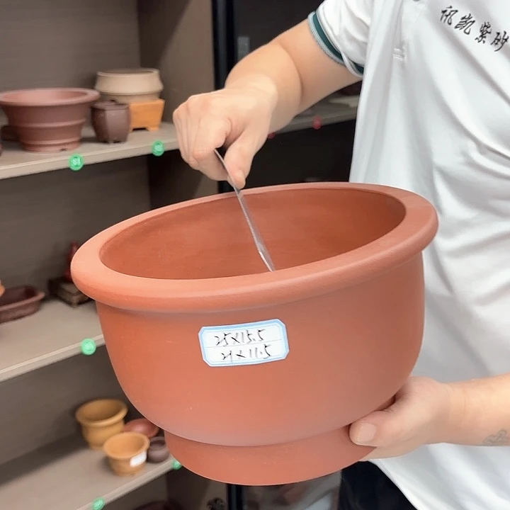 紫砂花盆紫砂的颜色很好看呀
