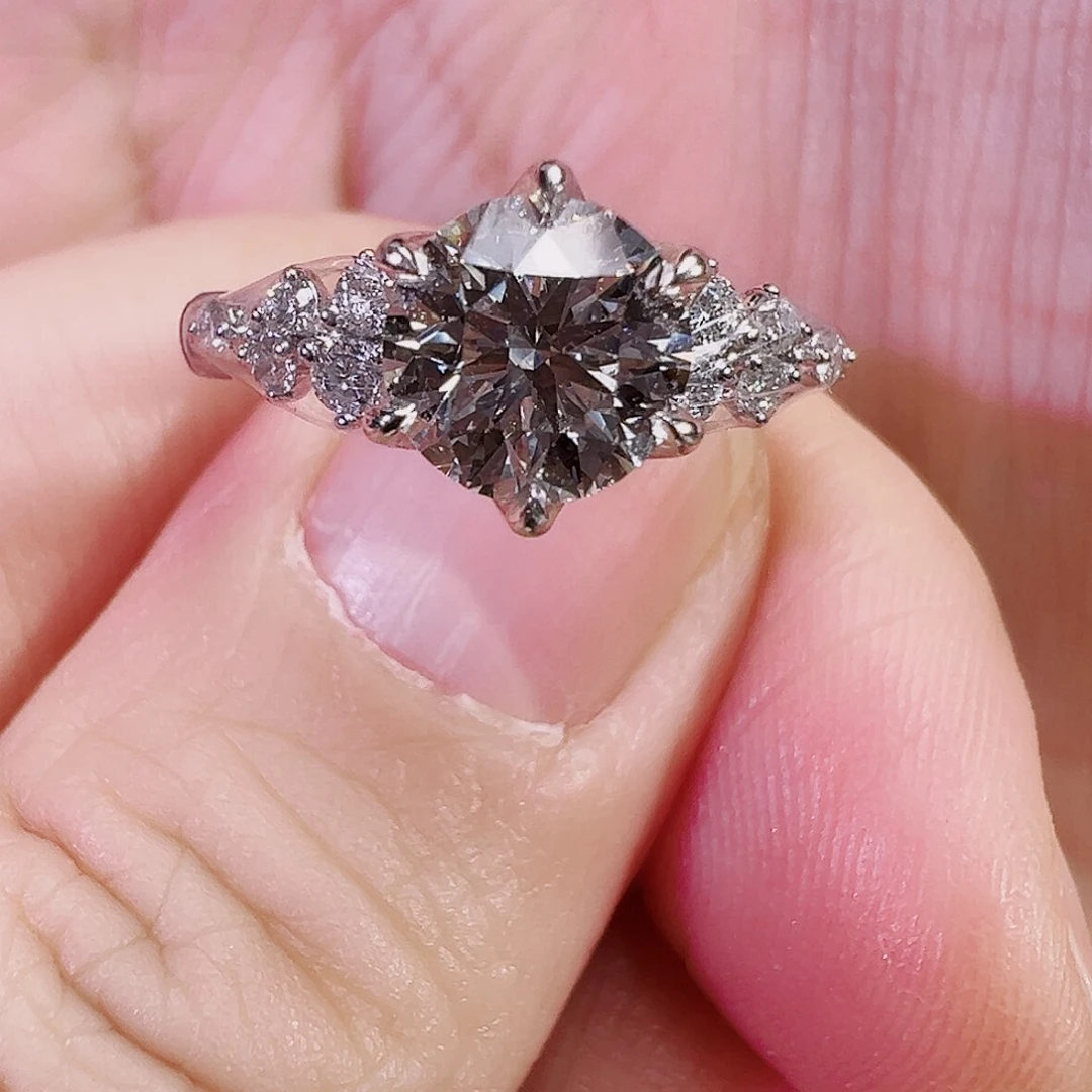 铂Pt950镶嵌实验室培育钻石柏林情书13圈