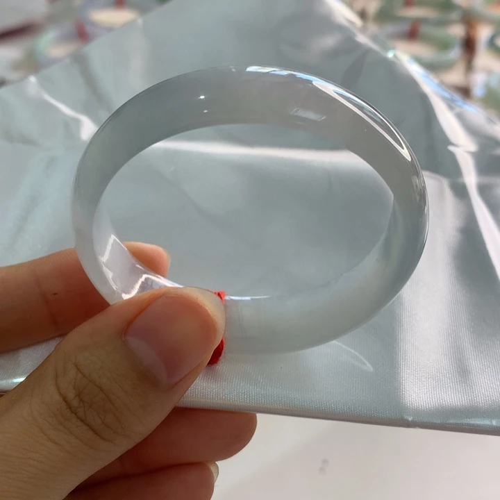 翡翠未镶嵌手镯冰贵妃51