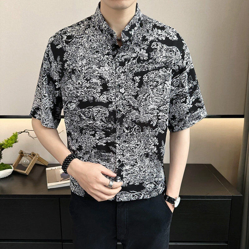 新款潮流痞帅时尚休闲印花男士衬衣夏季薄款冰丝立领中袖衬衫