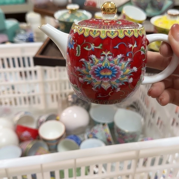 故宫红泡茶壶珐琅彩