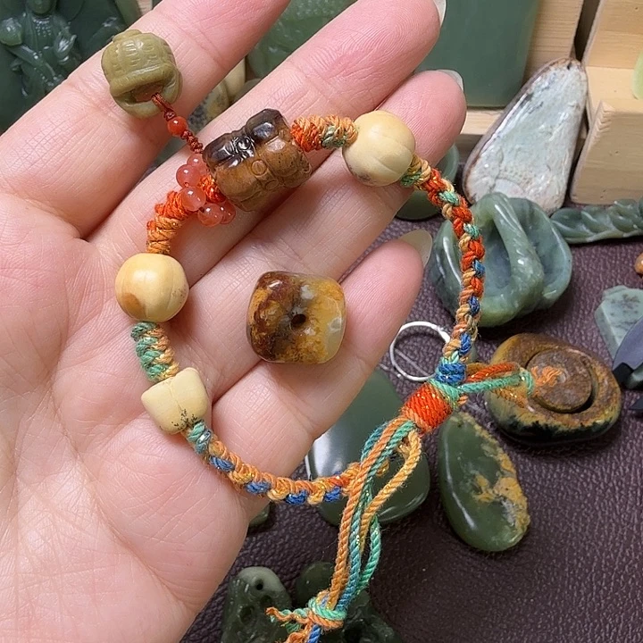 岫岩河磨玉（透闪石质玉）未镶嵌耳饰悠**～