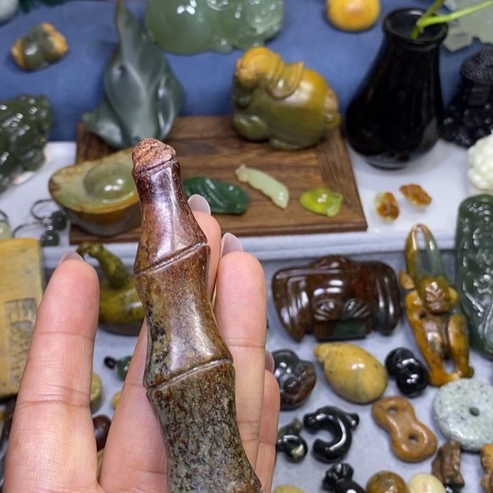 岫岩河磨玉（透闪石质玉）未镶嵌把件