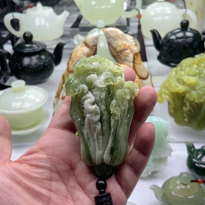 蛇纹石玉壶未镶嵌