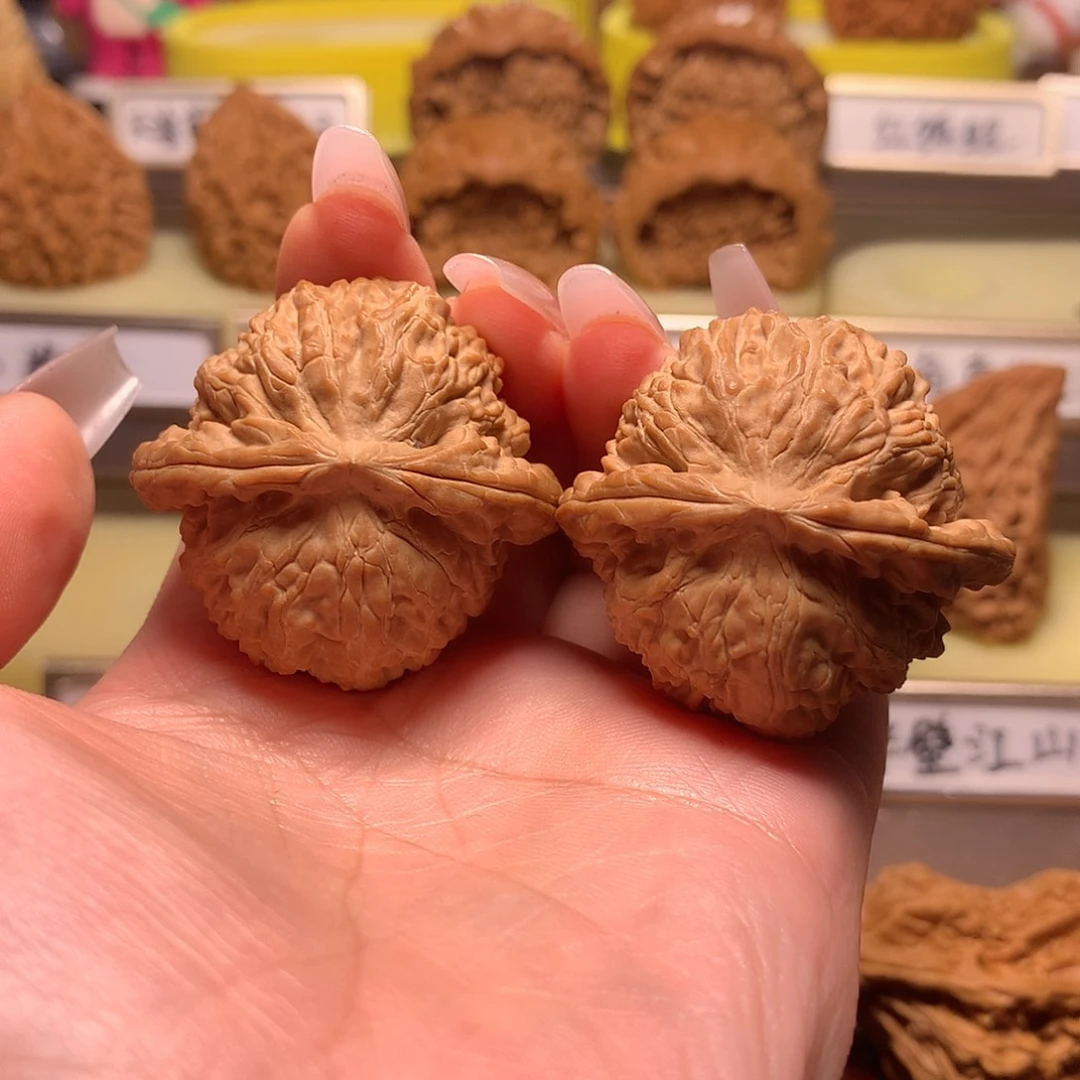 再***新文玩核桃吊坠白狮子41全品