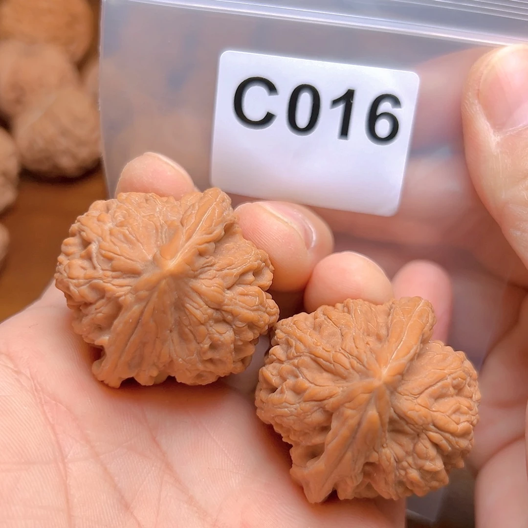 文玩核桃吊坠40大沽石